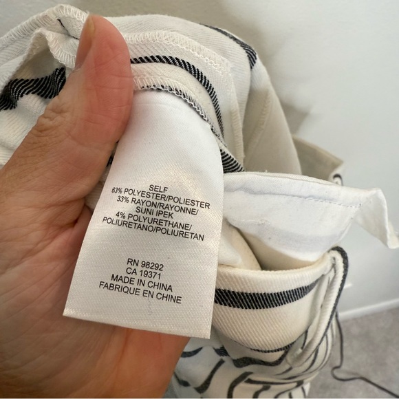 Tibi Lucci Striped Pleated Pants size 4 - Picture 11 of 12